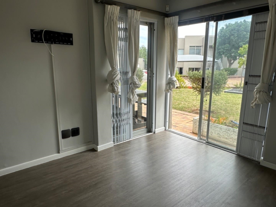 To Let 2 Bedroom Property for Rent in Kenridge Western Cape